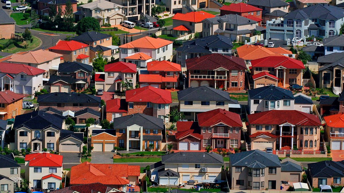 How 7.1 MILLION foreign-born people now call 'The Lucky Country' home - as Australia overtakes the UK and US as top immigration hotspot