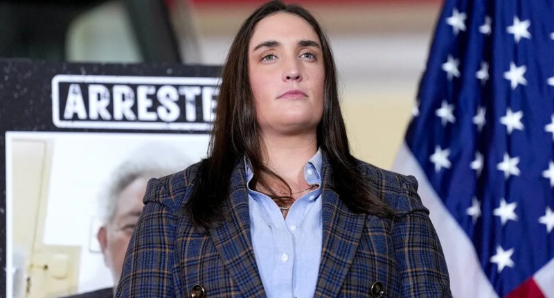 ICE deputy director resigns from agency to run for Congress