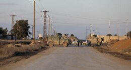 ISIS fighters break free from Syrian jail amid chaotic government handover