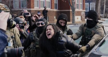 Immigration agents filmed dragging citizen from her car in Minneapolis