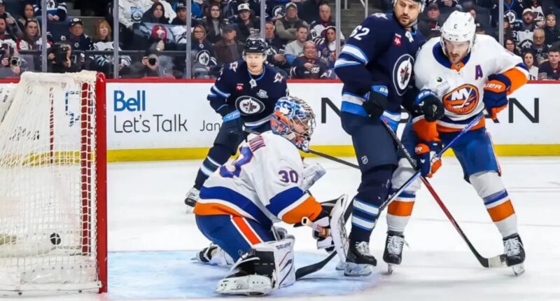 Islanders defense struggles in rough road loss to Jets