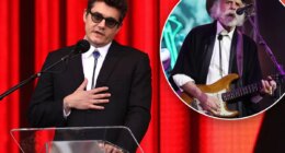 John Mayer delivers tearful eulogy for late Grateful Dead co-founder Bob Weir
