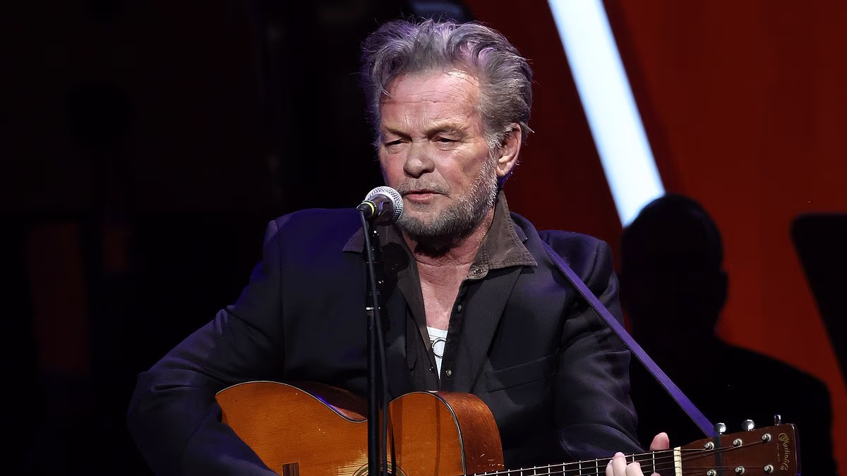 John Mellencamp blasts politicians on Joe Rogan podcast