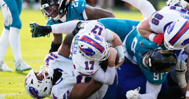 Josh Allen leads Bills over Jags 27-24 for Buffalo's first road playoff victory in 33 years