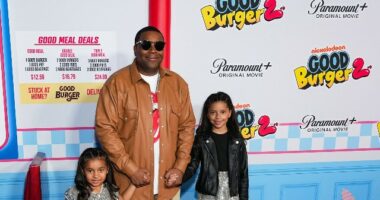 KENAN THOMPSON SAYS HIS DAUGHTERS INSPIRED HIS CHILDREN’S BOOK UNFUNNY BUNNY