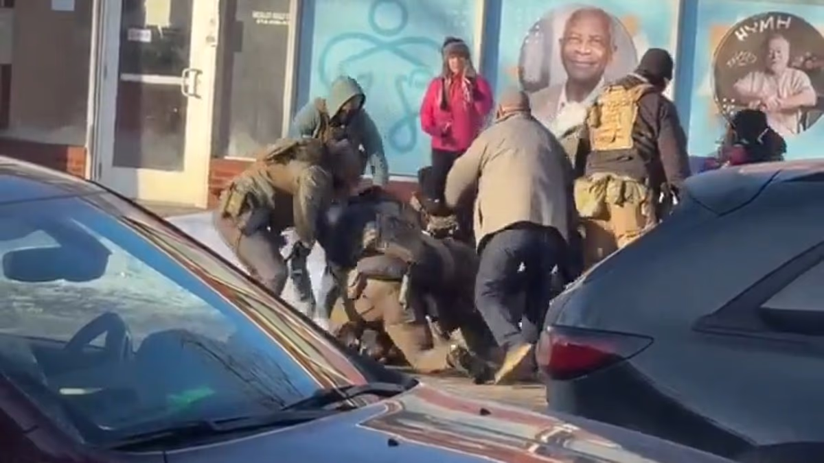 Minneapolis shooting victim named as Alex Jeffrey Pretti