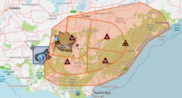 Residents in four zones east of the fire have been urged to evacuate, while those in Lorne and Anglesea should monitor conditions.