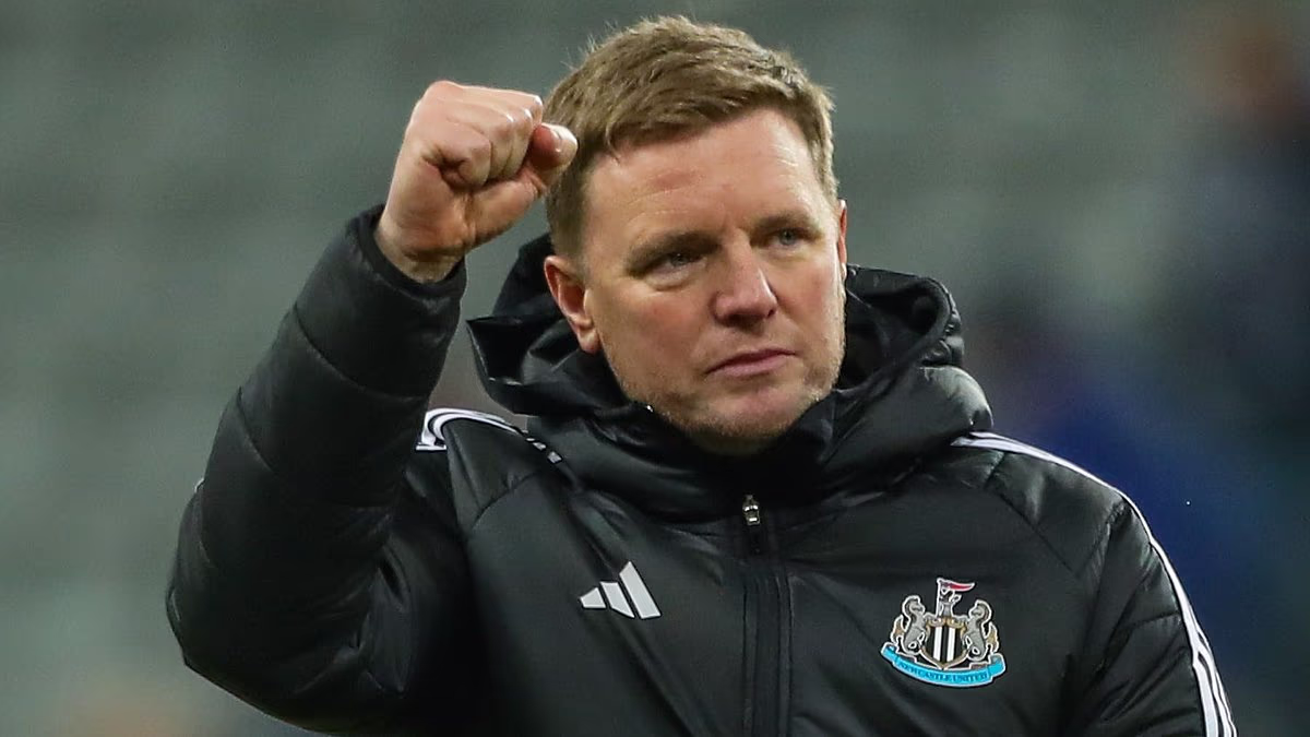 Newcastle Confidential: Plans change over training ground revamp, Jacob Murphy fitness update, the Belgian left back on club's radar, central defender blow and a boost for Anthony Elanga