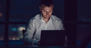 Night owls face higher risk of heart attacks and strokes compared to early birds: study