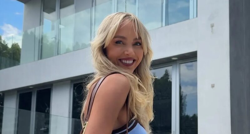 OnlyFans' Annie Knight Reveals Her 'Biggest Insecurity': 'Just Want to Hide'