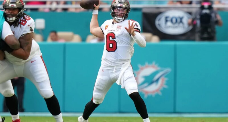 Panthers, Buccaneers battle for NFC South title in matchup of teams going in opposite directions