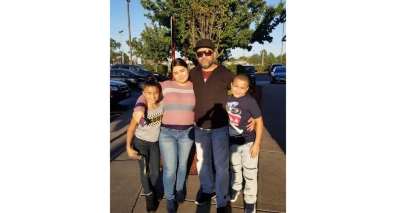 This undated photo provided by Jeanette Pagan-Lopez shows Geraldo Lunas Campos with his three children. Lunas Campos died Jan. 3, 2026, at an ICE detention facility in El Paso, Texas. (Jeanette Pagan-Lopez via AP)