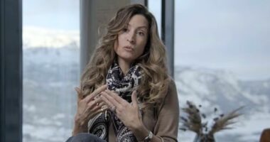 Rebecca Loos rips into Victoria Beckham with scathing six word statement