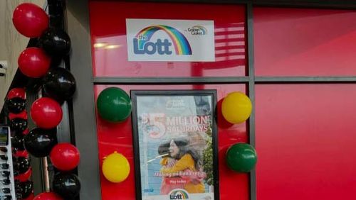 A Gold Coast local is a multi-millionaire but doesn't yet know.Somebody from the area - or who was visiting -scooped ﻿more than $2.5 million in the weekend's Saturday Gold Lotto draw