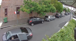 Search for driver after young girls approached and offered lollies in Sydney