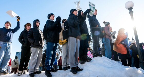 Second-largest Minnesota school district to offer temporary virtual learning amid ICE operations