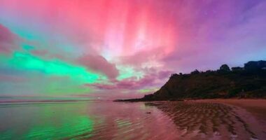 Aurora australis in Hobart, Tasmania.