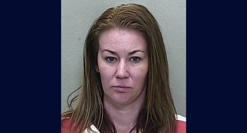 'Sliced his throat slowly': Girlfriend takes kitchen knife to boyfriend's neck, claims he did it to himself despite her bloody hands, cops say