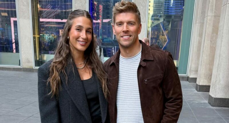 Source Shares When Amanda Batula Hit "Breaking Point" Before Split From Kyle