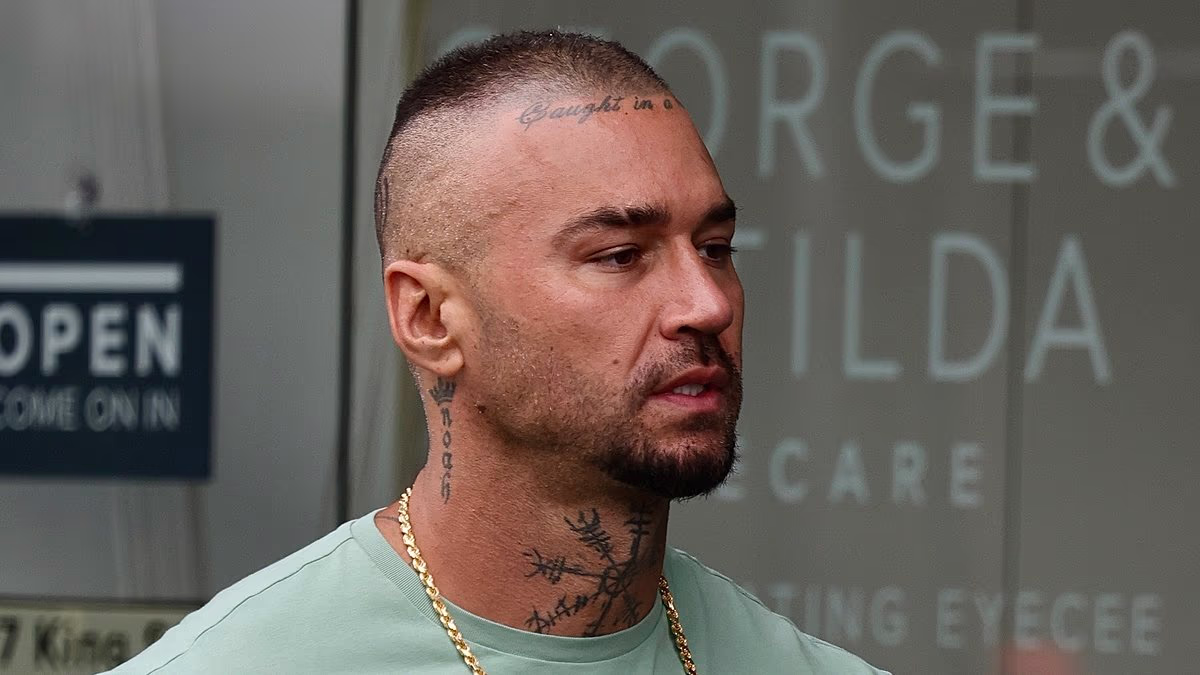 Spanian stressed at opening of his new kebab shop on 'cursed corner'