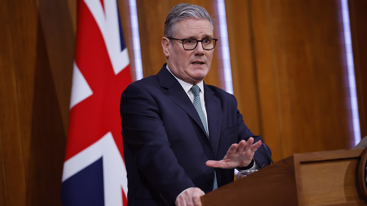 Starmer vows to 'do more' to protect children on social media as he faces mounting demands for under-16s ban