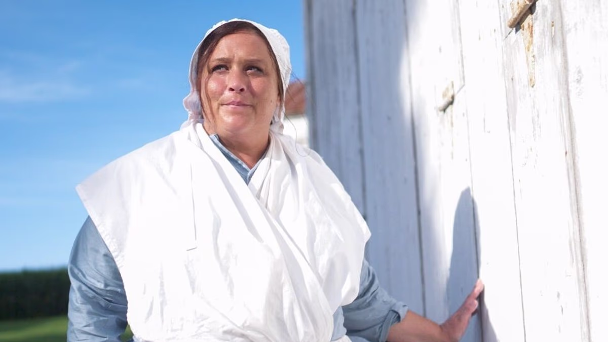 Suddenly Amish star 'insulted' over claims TLC show is 'exploitative'