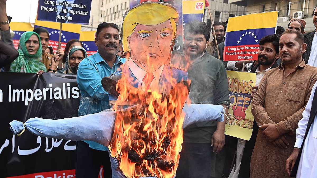 Tennis great Martina Navratilova says US businesses should be sanctioned for taking Venezuela 'hostage'