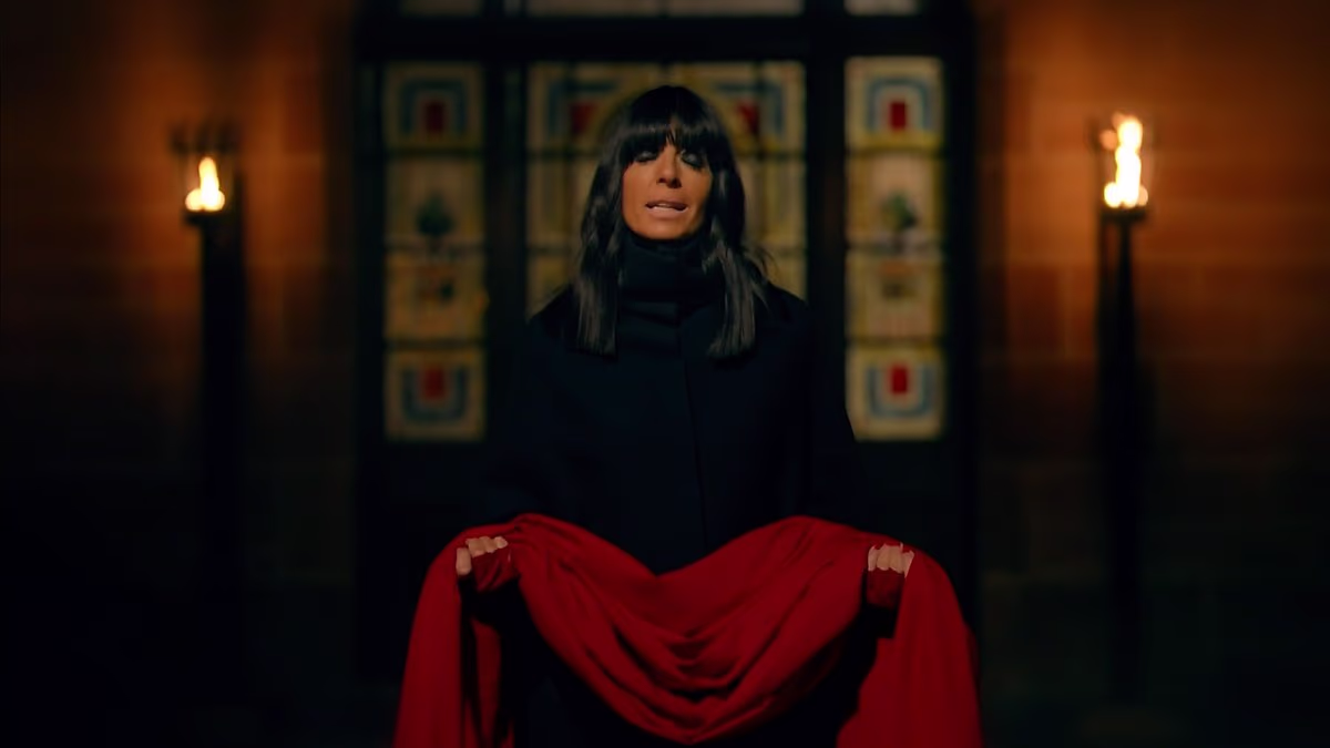 The Traitors viewers heap praise on BBC show for introducing a 'riveting' fourth secret Traitor  - but selected trio Rachel, Stephen and Hugo are left furious by huge twist