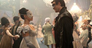 This Outing Is Less Raunch, More Rom-Com