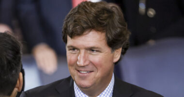 Tucker Carlson Is Starting To Get The Ryan Seacrest 'Ozempic' Cheekbones (& It's Not Good)