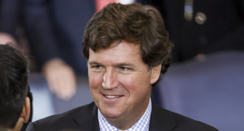 Tucker Carlson Is Starting To Get The Ryan Seacrest 'Ozempic' Cheekbones (& It's Not Good)