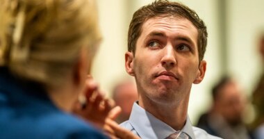 Tyler Robinson prosecutors say Charlie Kirk shooting texts show confusion, not bias, to rebut conflict claim