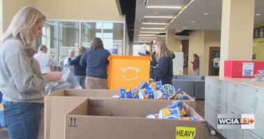 UIS hosts MLK Day of Service care kit assembly