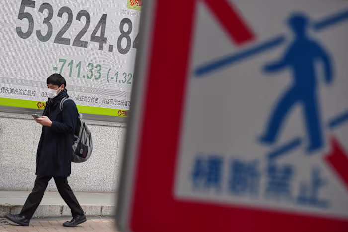 US futures sink after Trump warns of higher tariffs for 8 countries over Greenland issue