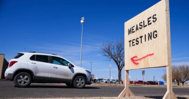 US hits one year of measles spread. CDC’s No. 2 calls outbreaks ‘cost of doing business’