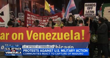 Venezuela protest in Chicago: Communities meeting after Nicolas Maduro captured, Saturday's Federal Plaza demonstration