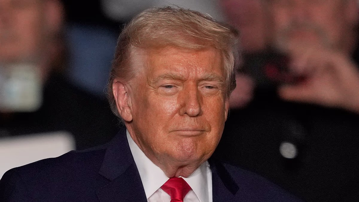 White House explodes as Trump's Minnesota 'retreat' sparks MAGA revolt