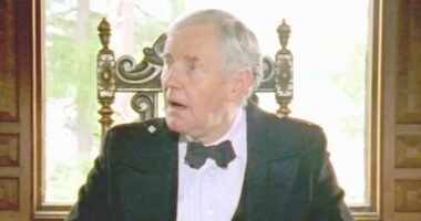 ‘Best’ BBC drama series ‘in a long while’ with Downton Abbey star now streaming