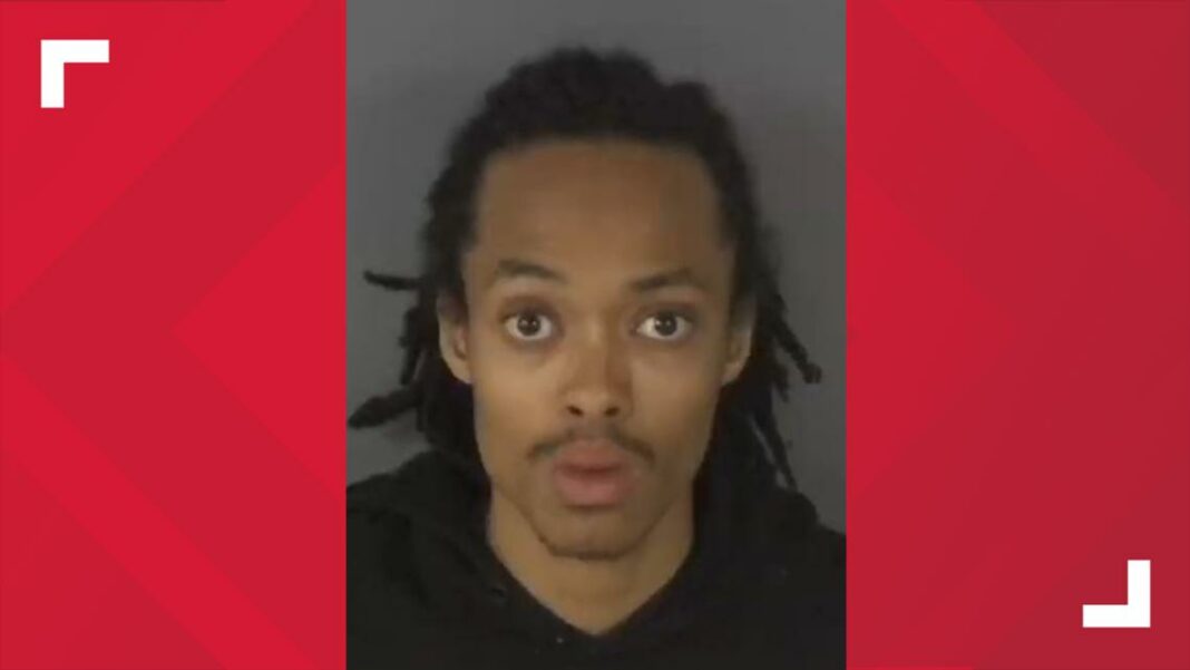 18-year-old arrested in double shooting at Orange Park apartment complex