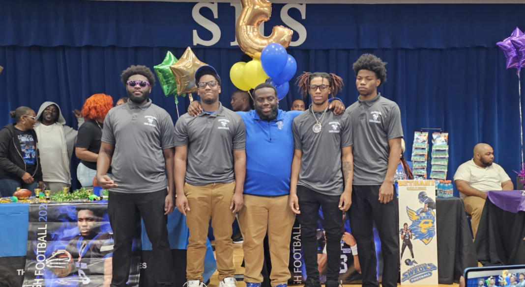 4 Savannah High football players sign to next level