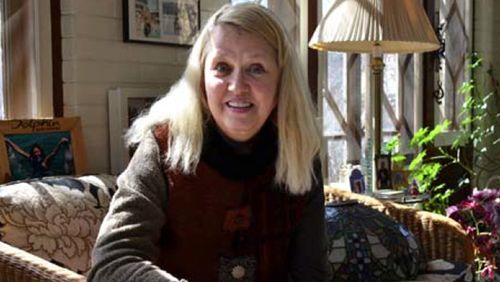 The badly beaten body of wealthy Chicago socialite Sheila von Wiese-Mack, was found in a suitcase. 