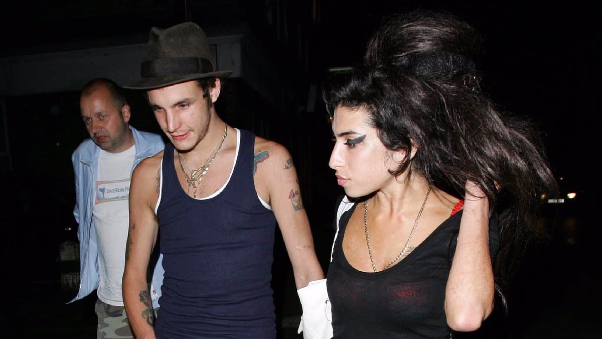 Amy Winehouse's troubled ex 'may not know mum of his kids is dead'