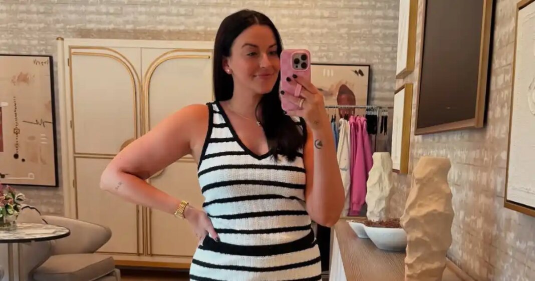 Bachelor Nation's Tia Booth Reveals She's Getting 'New Boobs' in 2 Weeks