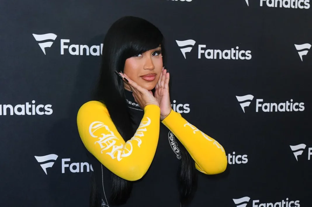 Cardi B Suffers Another Fall in Front of Fans in Just Over a Week but Has 2 Very Different Reactions