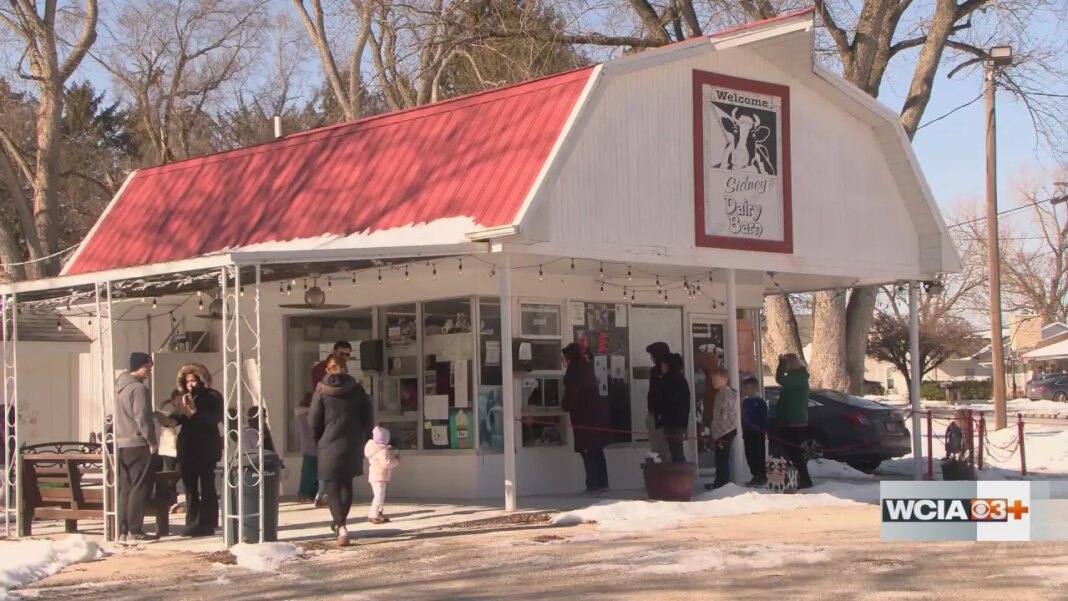 Champaign Co. ice cream shop re-opened for sweet holiday