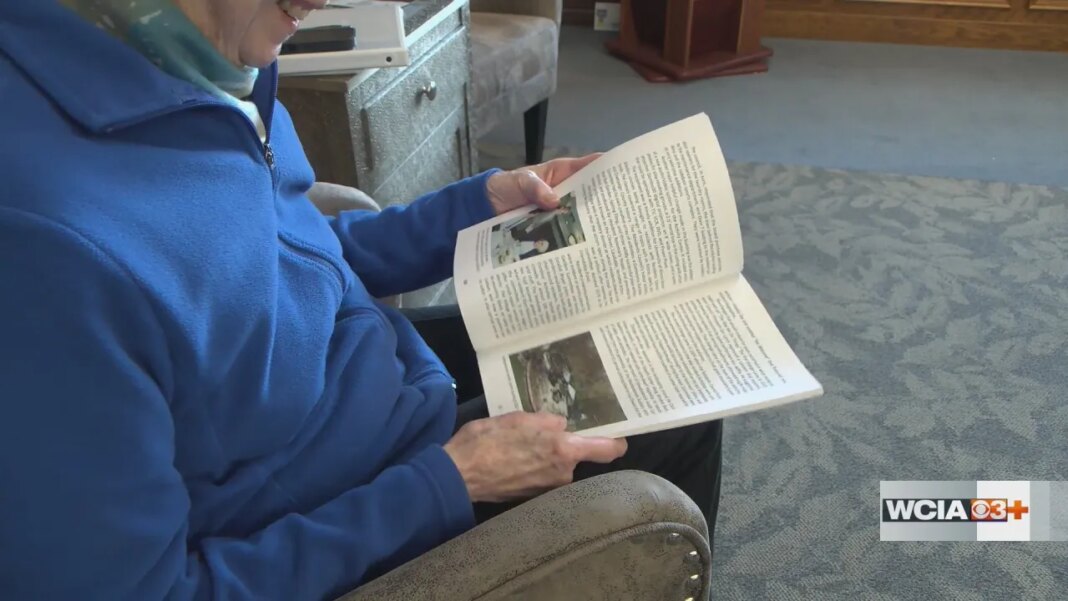 Clark Lindsey residents chronicle organization’s history