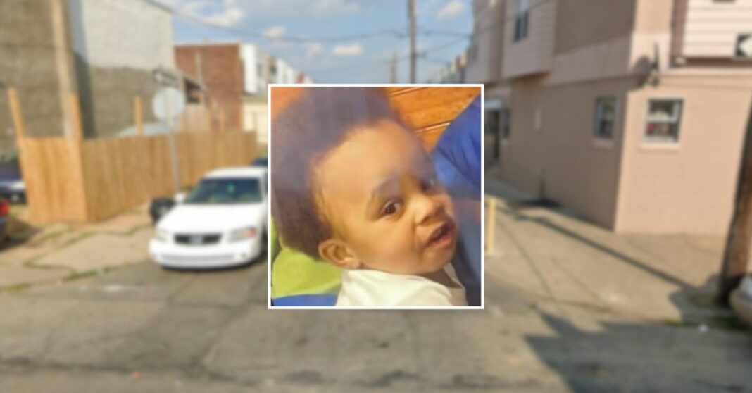 Foster mom left 3 children alone in filled bathtub because she heard microwave, leading 1-year-old to die, authorities say