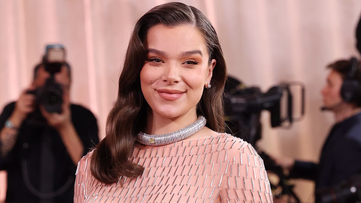 Hailee Steinfeld reveals she is 'nesting'