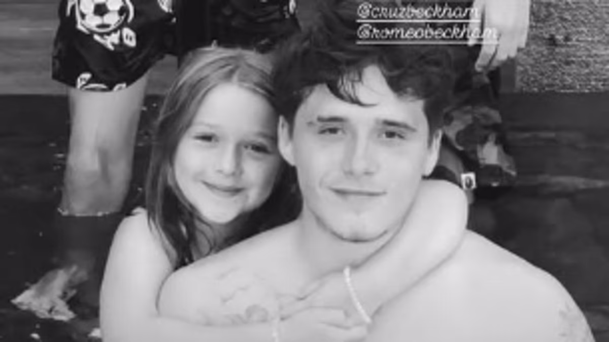 Harper Beckham directly reaches out to her estranged brother Brooklyn