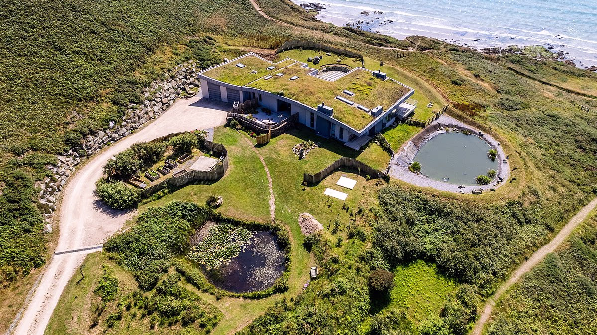 'Hobbit home' with sweeping views goes up for sale for £4.5million